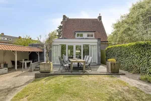 Vrijstaande Jaren 20 Woning Goes - Karakter, Comfort en Stadse Gemakken