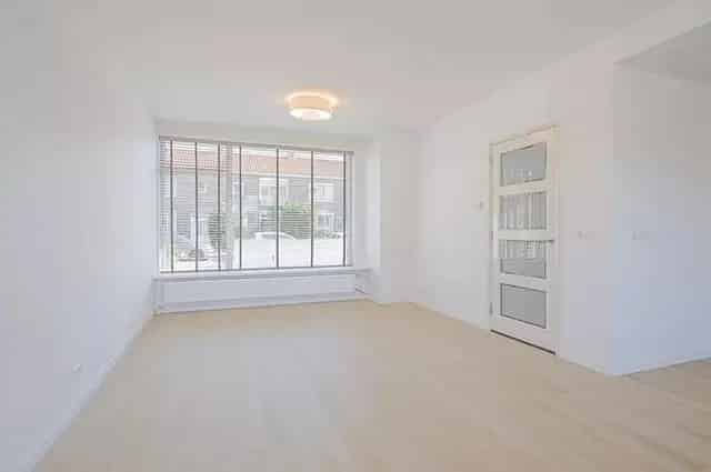 Tussenwoning te huur Den Helder 4 kamers 92m2
