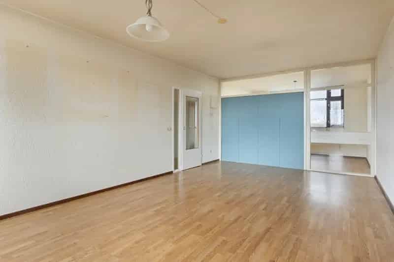Ruim Appartement nabij Winkels en Uitvalswegen Eindhoven