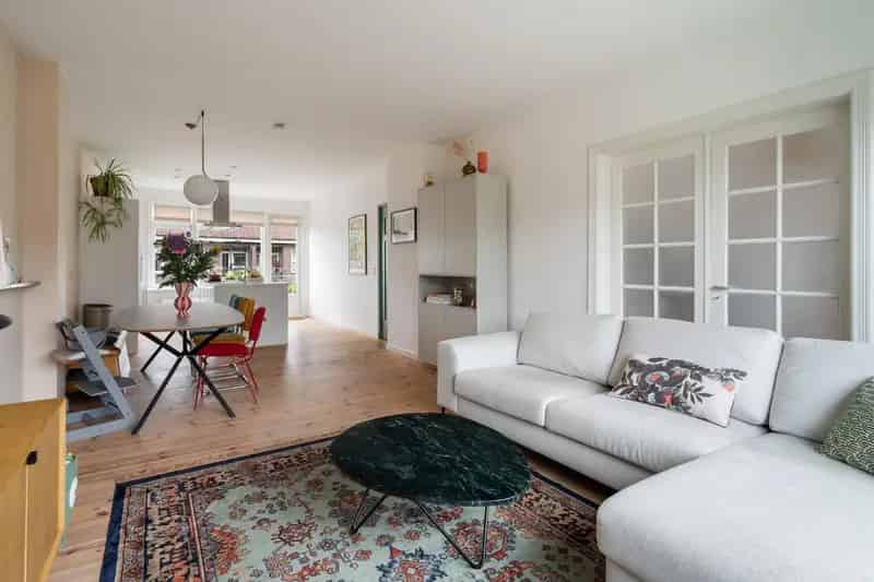 4 Kamer Appartement Blijdorp Ruim Balkon Goed Onderhouden