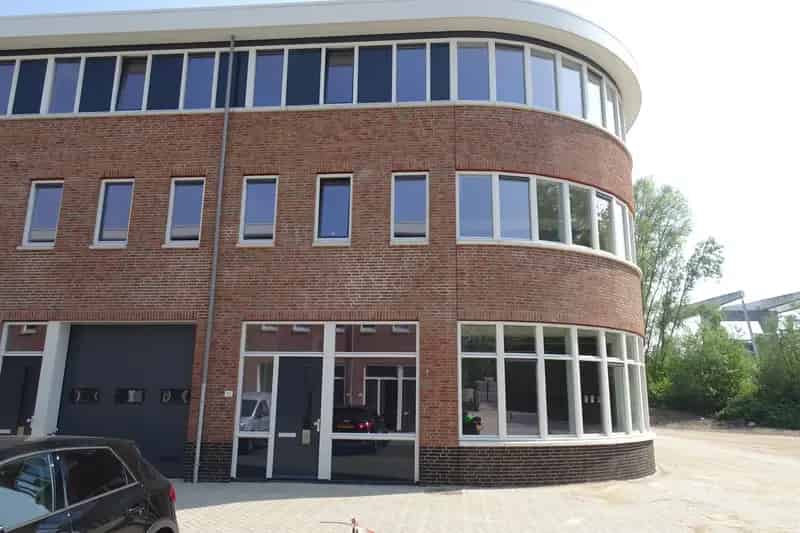 Bedrijfshal Weesp te Koop of te Huur