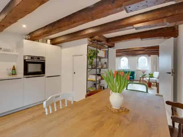 Ruim appartement Jordaan met lift, 2 slaapkamers en dakterras