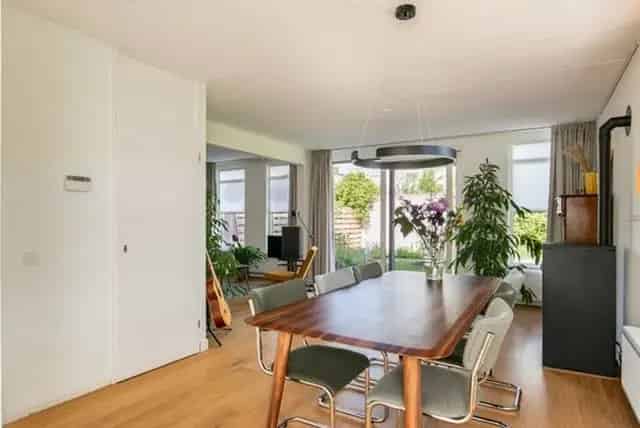 Groningen 5 Kamer 2 Onder 1 Kap Woning te Huur