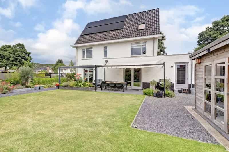 Huis te koop: Hoogstraat 8-E 6644 BT Ewijk | Funda
