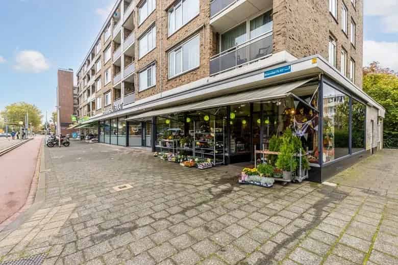 240m2 Winkelruimte te Huur Rotterdam Lombardijen