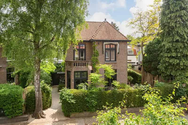 Villa Uytenbosch Bussum: Sfeervolle Familie Villa met 4 slaapkamers