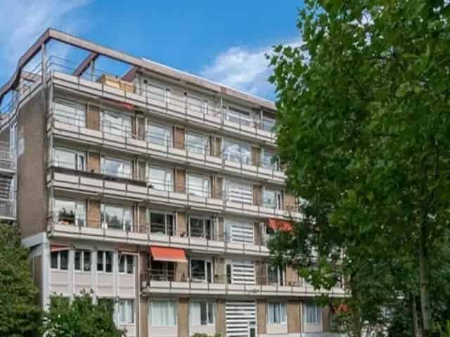Studio Heerlen Ruime Badkamer Balkon Berging