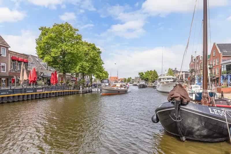 Winkel Lemmer Centrum: Historisch Pand met Woning