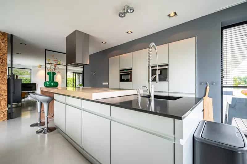 Unieke Ruime Villa Emmelhage Bosrand 5 Slaapkamers