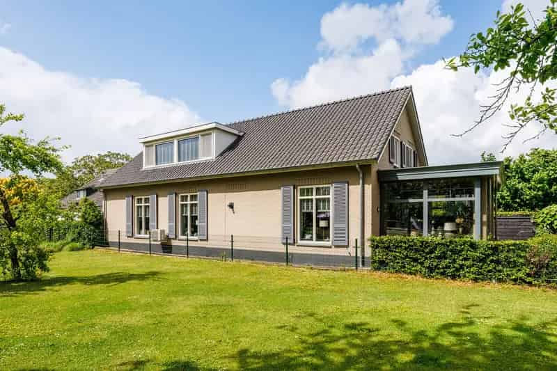Huis te koop Beuningen Grote tuin Werk vleugel
