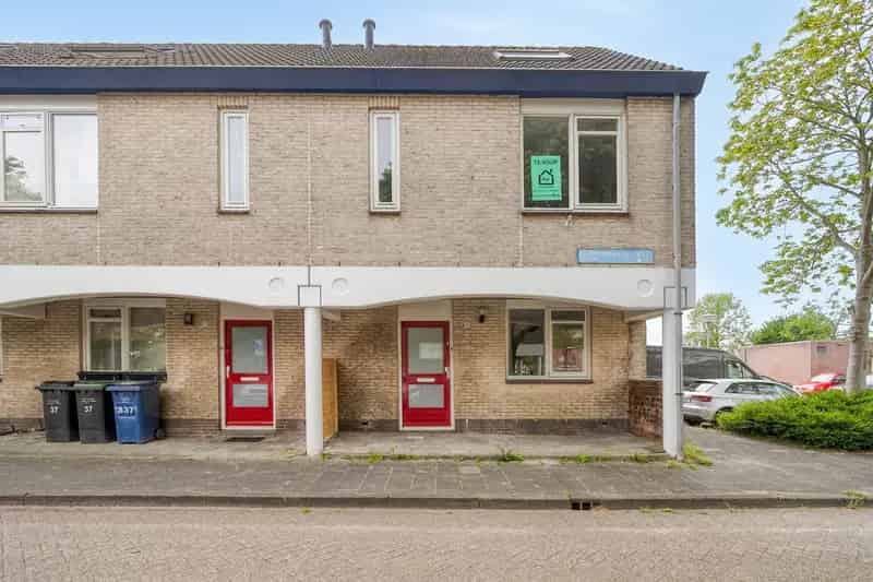 Hoekwoning Almere Waterwijk 3 slaapkamers zonnige tuin
