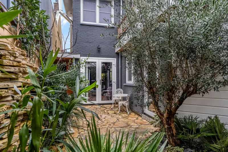 Volledig Gerenoveerde Hoekwoning Tiel Tuin Dakterras Luxe Afwerking