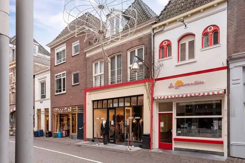 Winkel te Huur Deventer Broederenstraat 165m2 Toplocatie