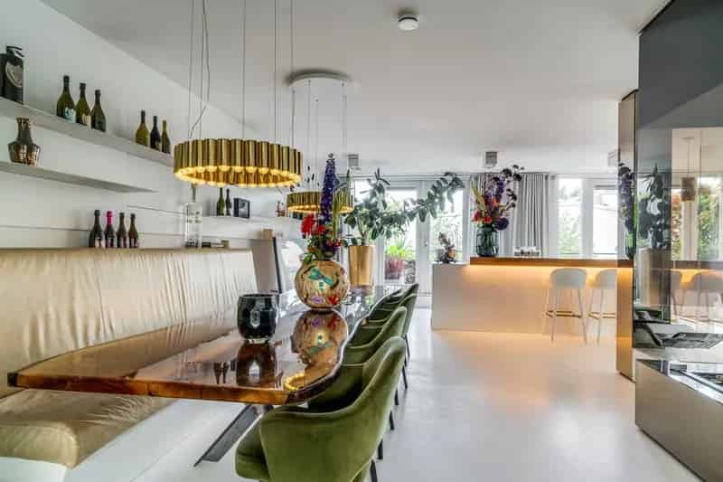 Herenhuis Leiden: 365m2, Tuin, Lift, 3 Auto's, Zonnepanelen