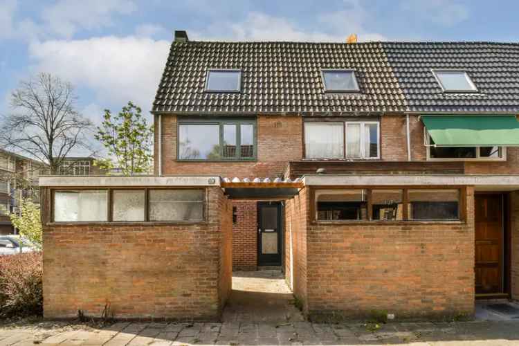 Ruime 5-kamer Hoekwoning Amstelveen Kindvriendelijke Buurt
