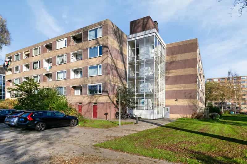 Appartement te koop Zaandam: Licht 3 kamer appartement 68m2