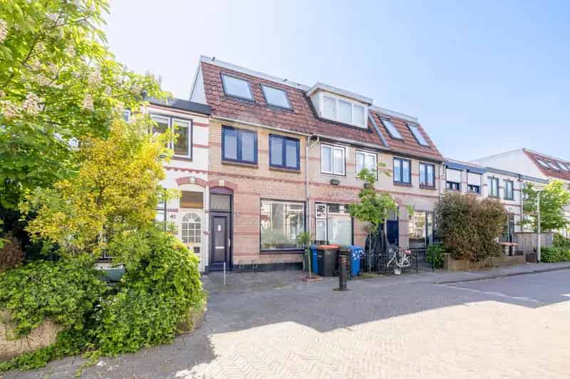Huis te koop Amersfoort 4 slaapkamers 2 badkamers zonnige tuin