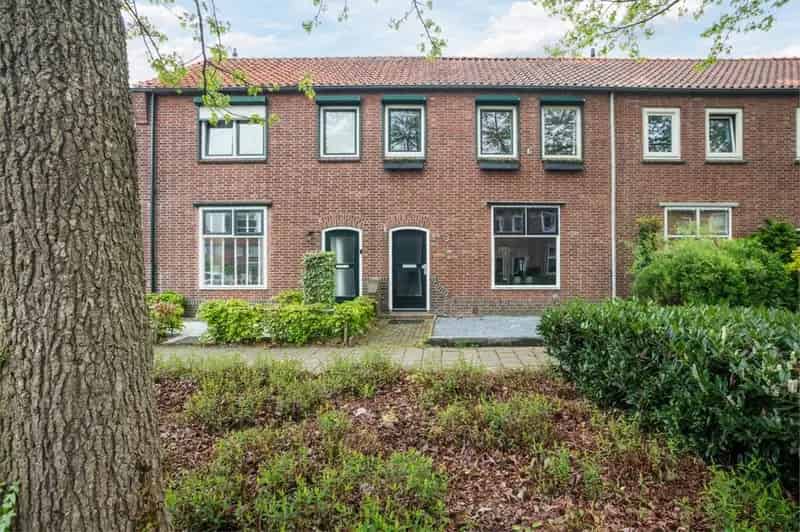 Groot Familiehuis Hogeland 4 slaapkamers
