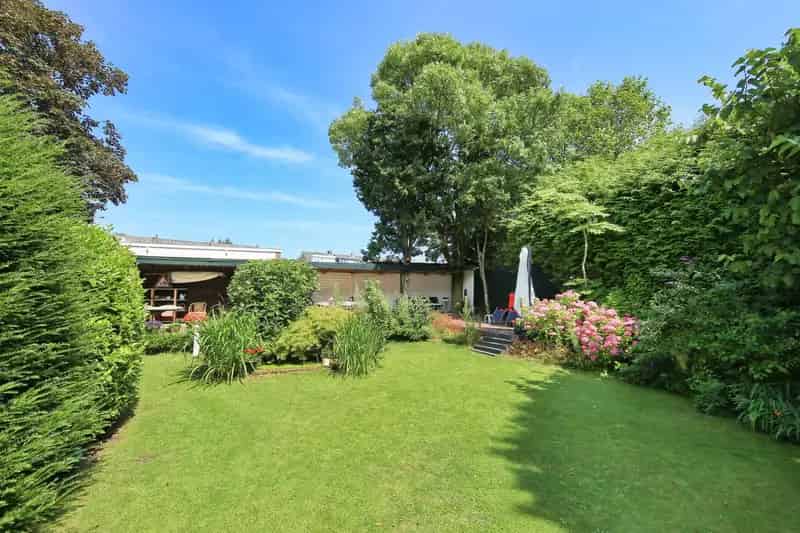 Vrijstaande Villa 10 Kamers Grote Tuin Badhoevedorp