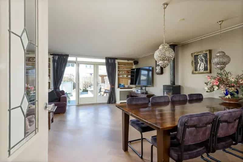 5 Kamer Huis te Koop Almere Danswijk Ruime Tuin Garage