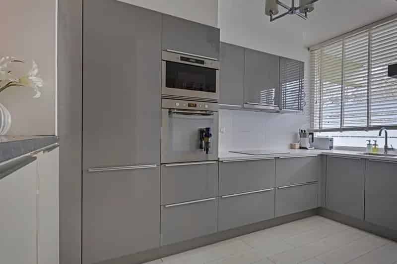 Ruim Appartement Purmerend 75m2 2 Slaapkamers Balkon Berging