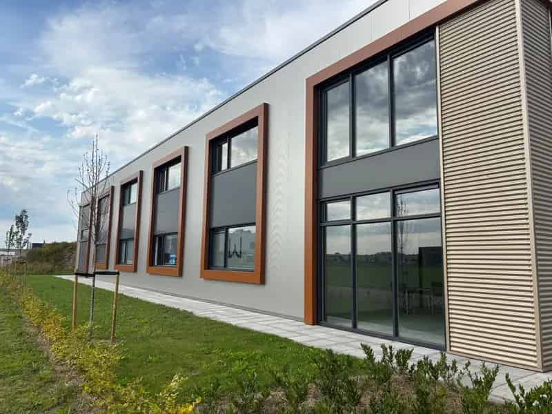 Bedrijfshal Dronten | Zoek bedrijfshallen te huur: Koornmarktpoort 23-B 8253 TE Dronten 