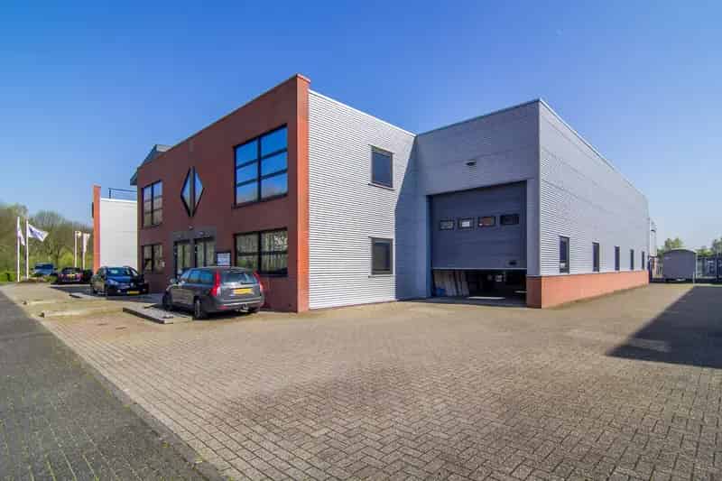Bedrijfshal te Huur Houten 800m2 Kantoor Bedrijfsruimte