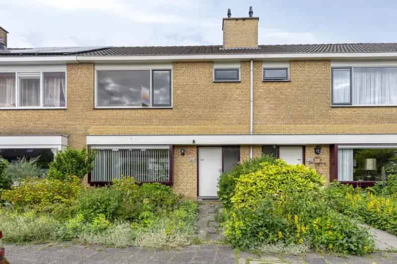 Eengezinswoning Spijkenisse Ruime Tuin Kindvriendelijk