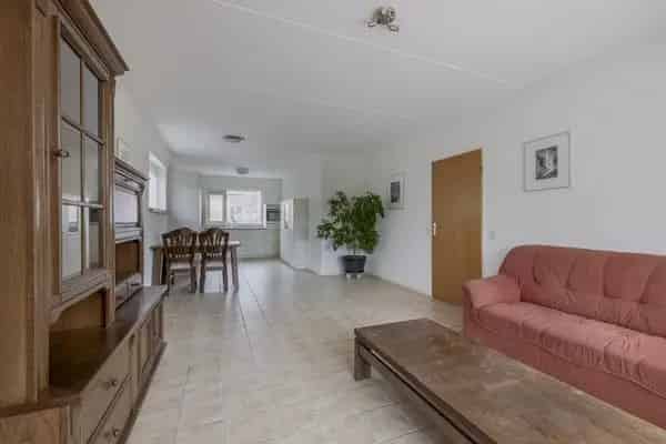 Levensloopbestendige woning in Den Bommel met tuin en garage