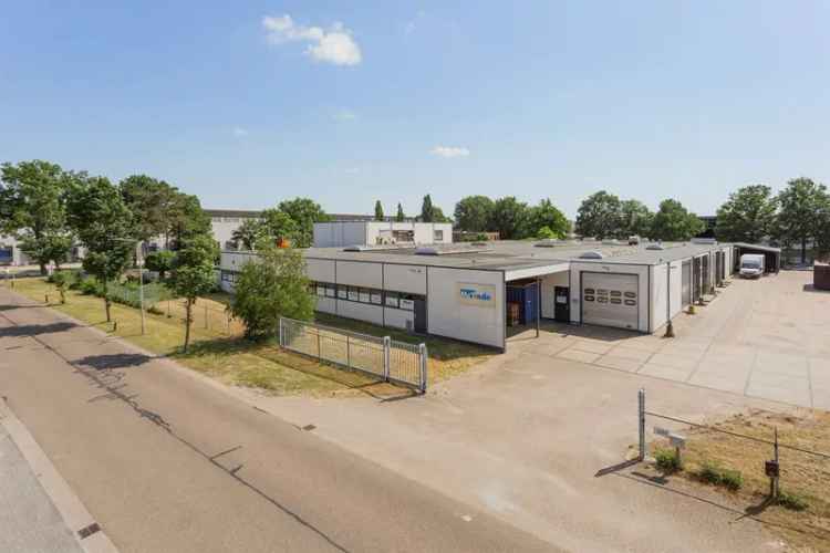 Bedrijfshal Venray | Zoek bedrijfshallen te huur: Vennootstraat 4-D 5804 CN Venray [funda in business]