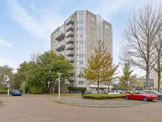 Zonnig 2 Slaapkamers Appartement Westwijk 69m2 Balkon