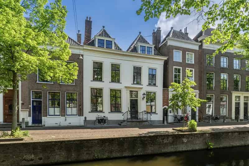 Rijksmonumentale Woning Delft 363m2 5 Slaapkamers Tuin