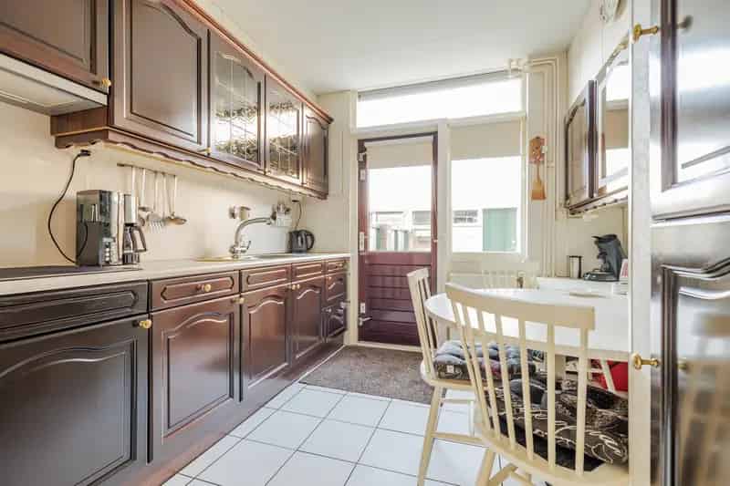 Huis Te Koop , 9, Bernhardstraat, Nieuw-Beijerland, Zuid-Holland