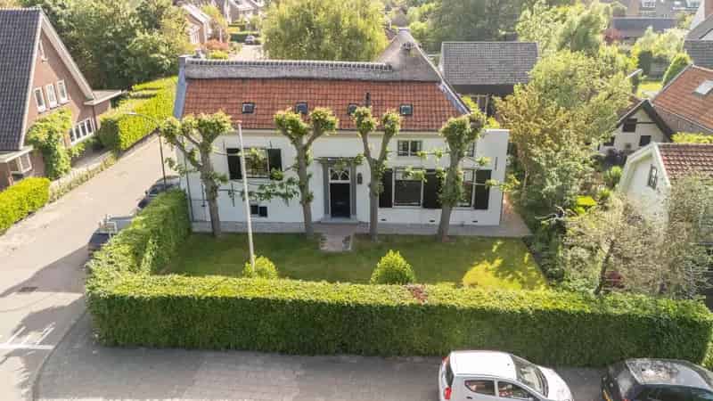 Rijksmonumentaal Familiehuis Loenersloot 292m2