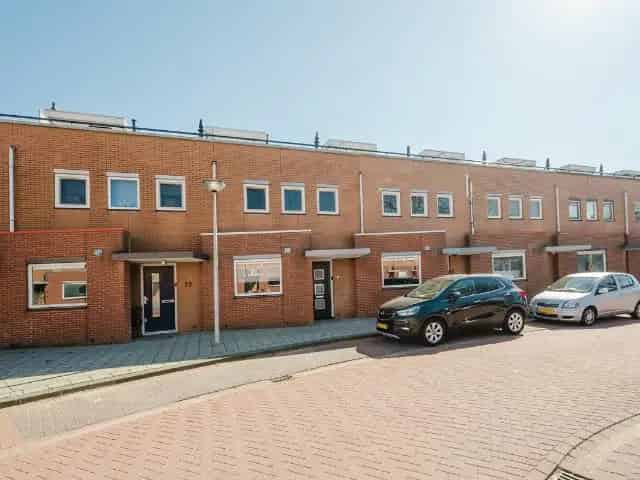 Moderne Eengezinswoning Spijkenisse 4 Slaapkamers Ruime Tuin Dakterras