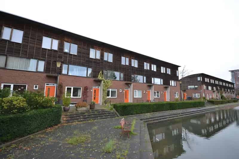 3 Slaapkamers Waterhof Barendrecht Ruime Tuin Moderne Keuken
