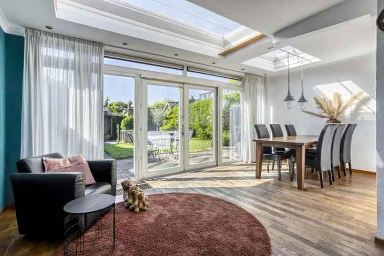 Karakteristieke Tweekapper Oss Zuid Ruime Tuin 4 Slaapkamers
