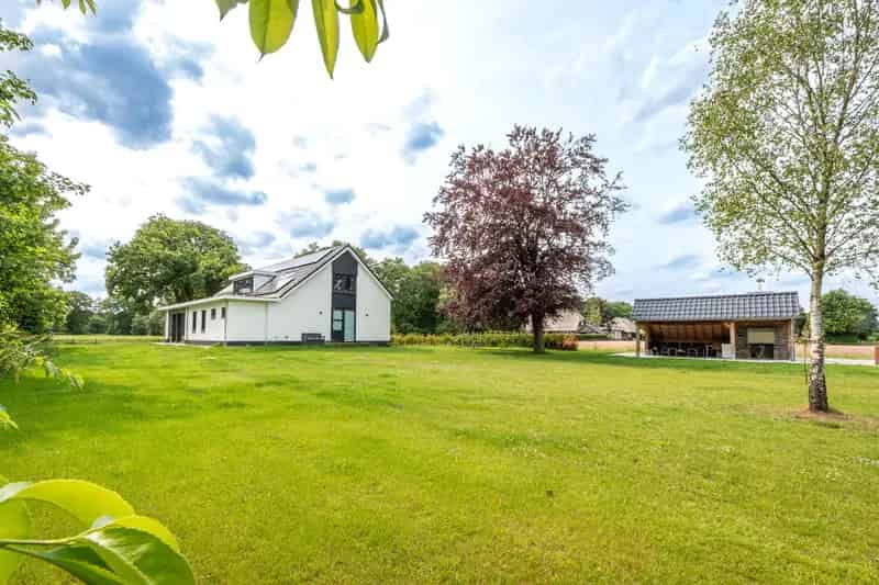 Luxe Villa Nijverdal 6 slaapkamers 3 badkamers A+++