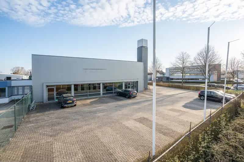 Bedrijfshal te Huur Sittard 650m² Kantoor Showroom