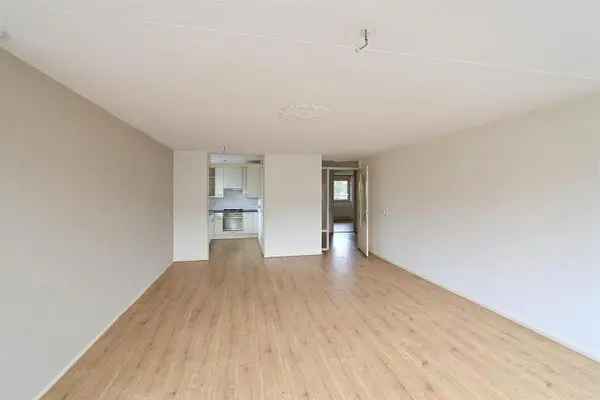 Appartement Te Huur in Loosdrecht, Noord-Holland