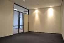 Bedrijfsruimte te huur Waalwijk 359m2 Kantoor Showroom Haven