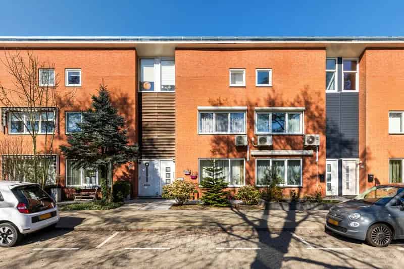 Huis te koop Hoogvliet 3 slaapkamers luxe badkamer tuin