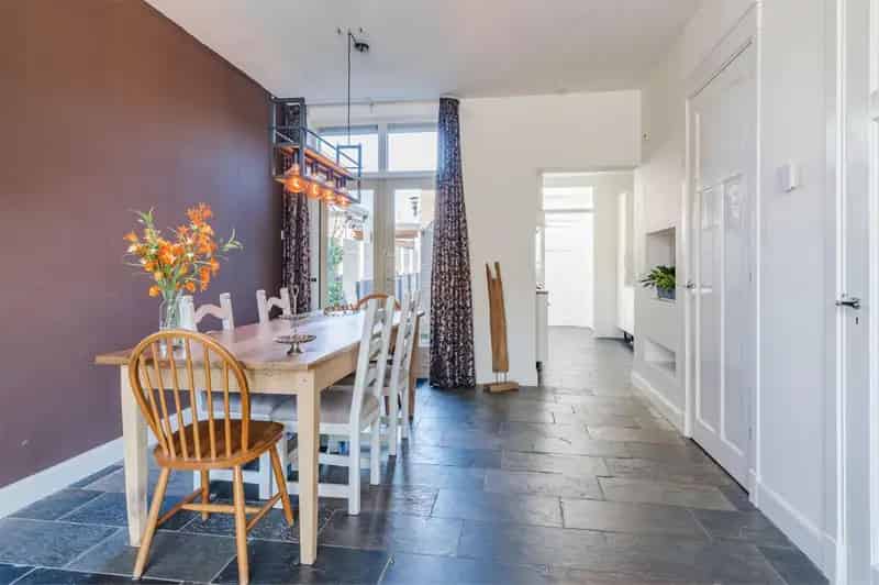 Jaren 30 Huis te Koop: Ruimte, Comfort en Moderne Afwerking