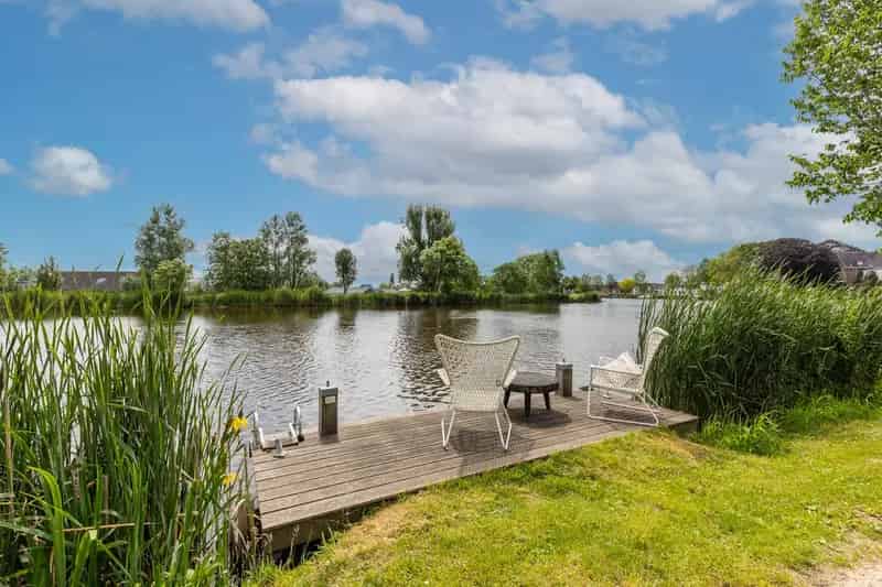 Luxe Villa Amstel Nes 6 slaapkamers 3 badkamers Aanlegsteiger