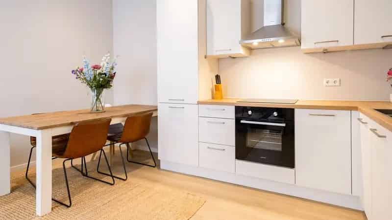 Huis te koop Jordaan Amsterdam 2 slaapkamers eigen studio luxe gerenoveerd