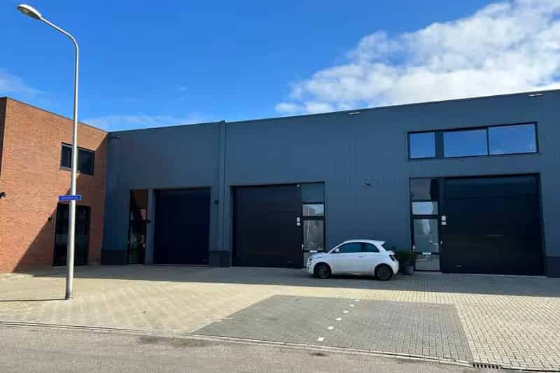Bedrijfshal te Huur Naaldwijk 184m2