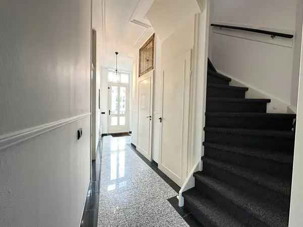 Te Huur: Ruime Gerenoveerde Woning in De Veste Helmond