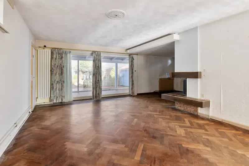 Renovatieproject Landsmeer: Vrijstaand Huis 440m²