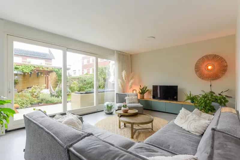 Luxe Hoekwoning Vroondaal 4 slaapkamers Gasloos 16 Zonnepanelen