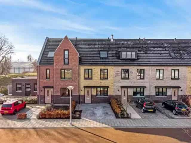 Moderne Eengezinswoning Aalsmeer 4 slaapkamers Tuin Zuidwesten A+